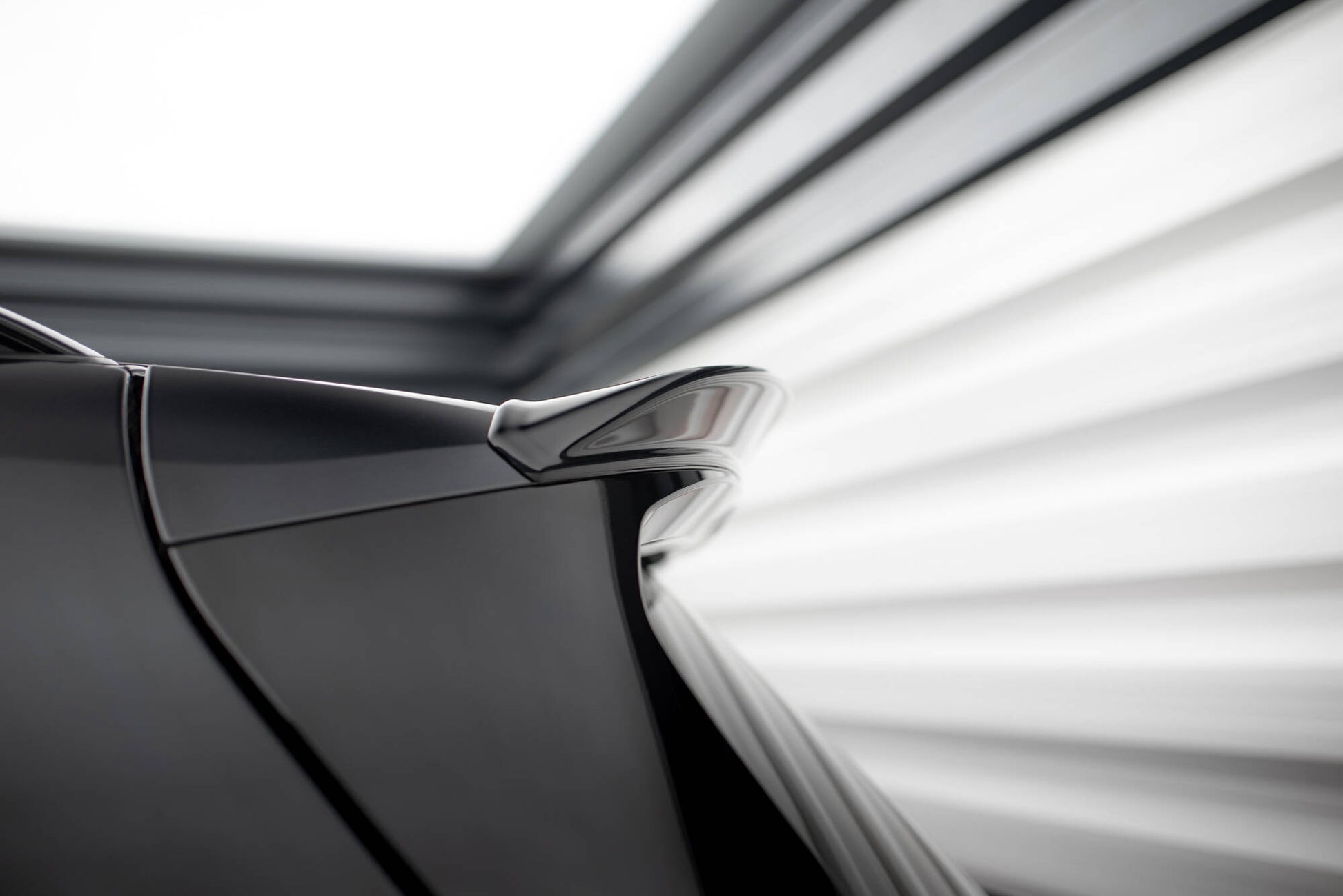 Maxton Spoiler CAP für 3D BMW X7 M-Paket G07  schwarz Hochglanz