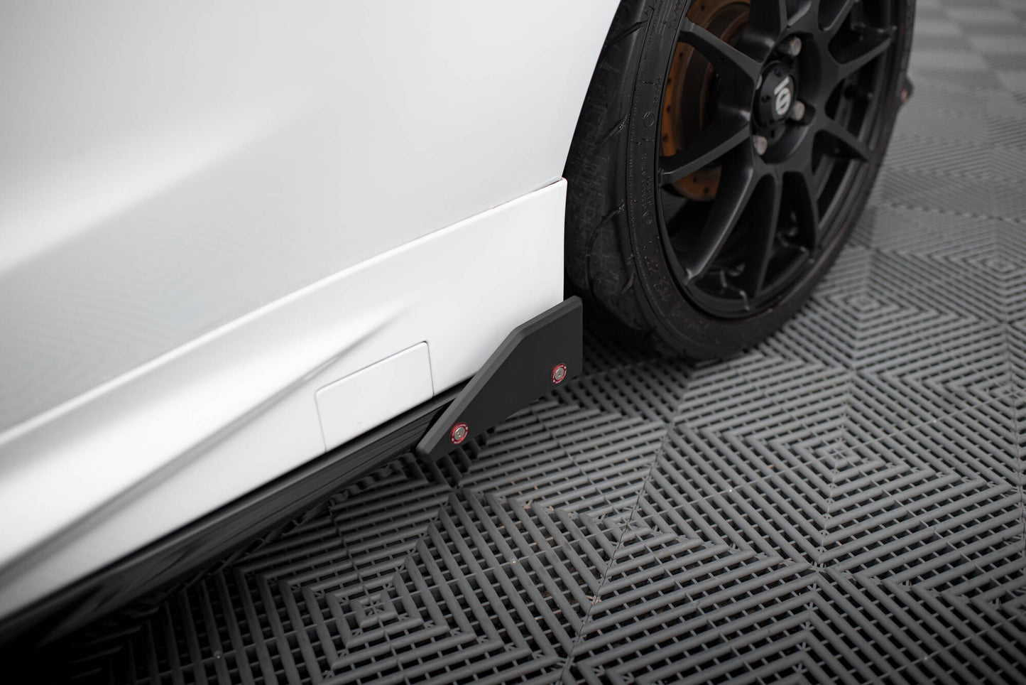 Maxton Seitenschweller Ansatz für V.4 + Flaps Ford Fiesta ST / ST-Line Mk7