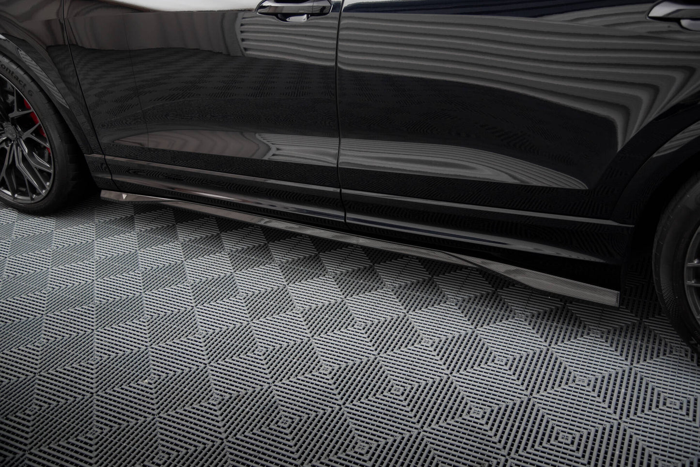 Maxton Carbon Fiber Seitenschweller Audi RSQ8 Mk1