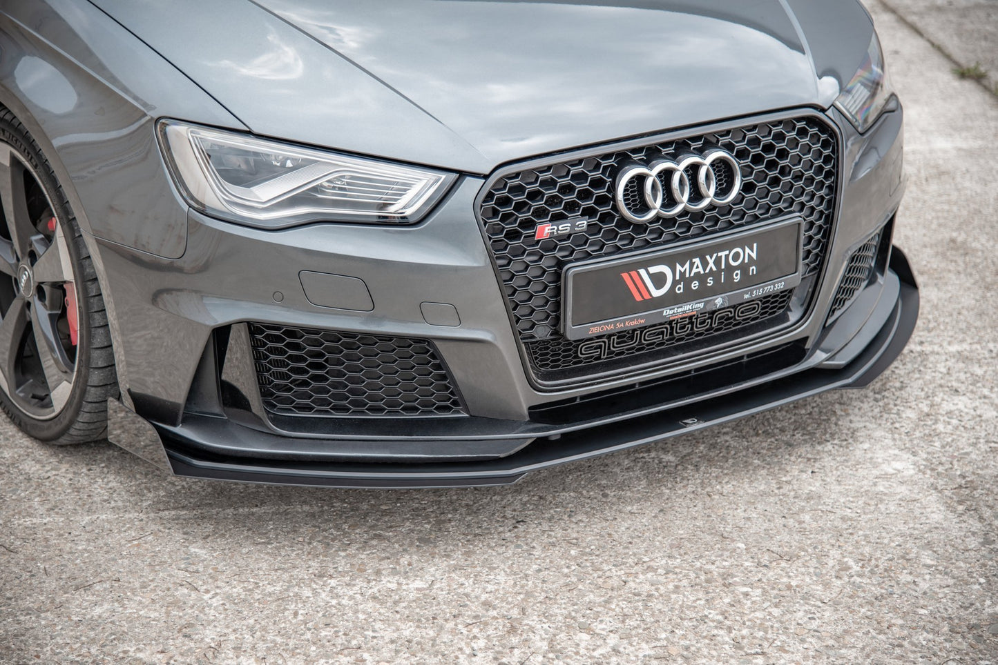 Maxton Robuste Racing Front Ansatz für passend +Flaps für Audi RS3 8V Sportback schwarz Hochglanz