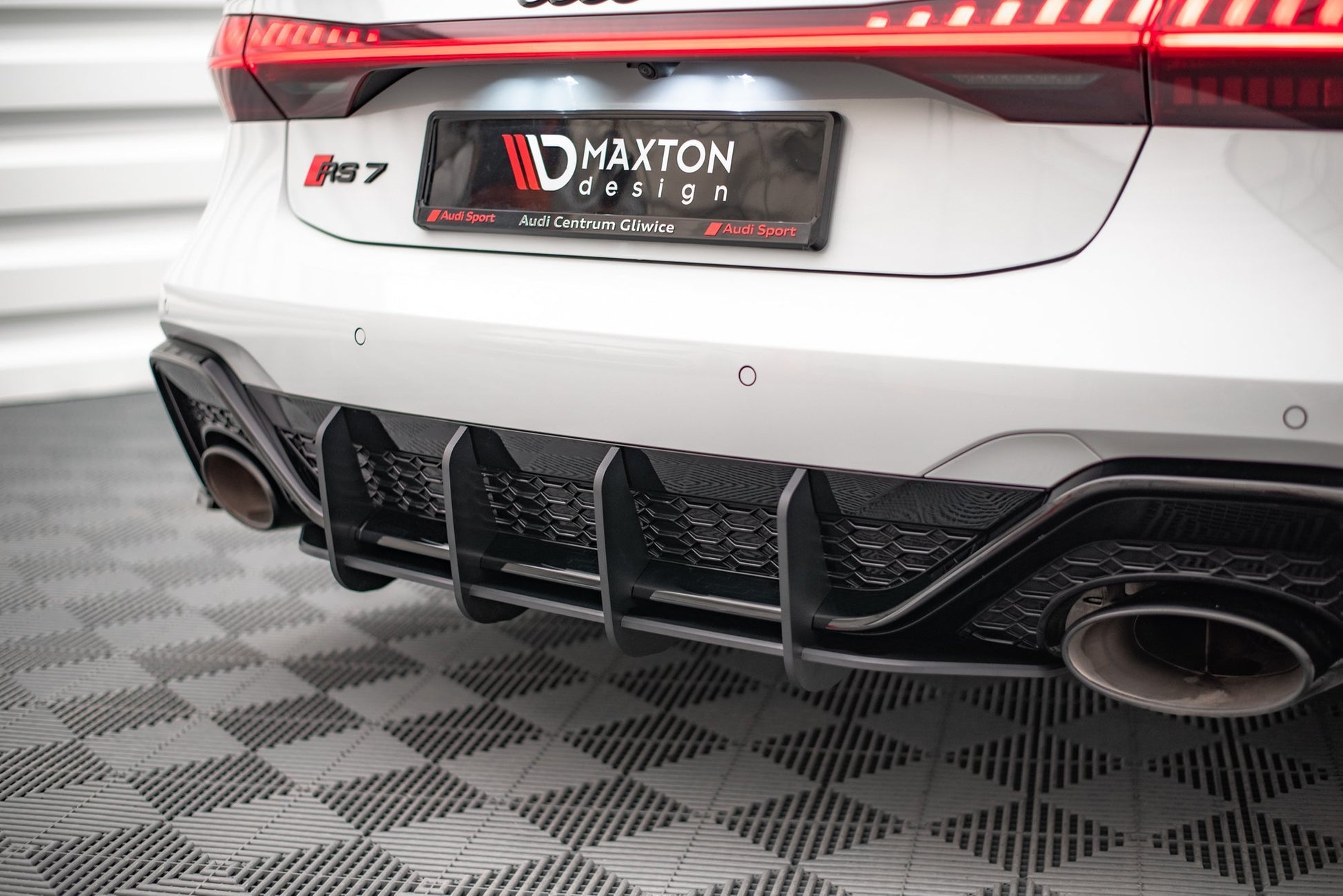 Maxton Street Pro Heckschürze für Audi RS7 C8 / RS6 C8