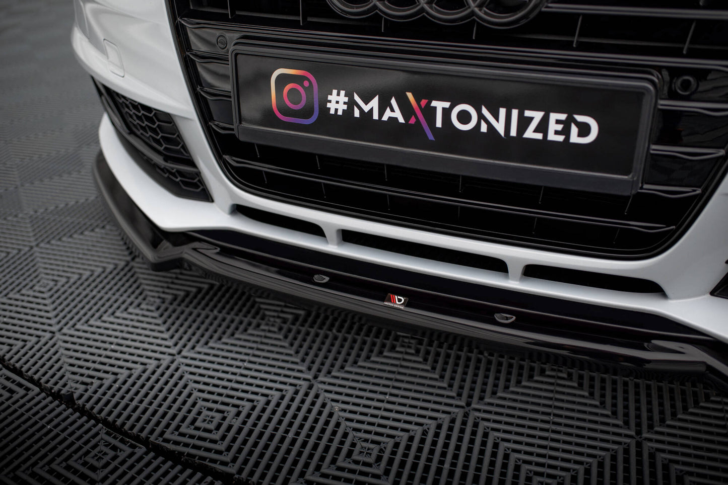 Maxton Front Ansatz V.2 für Audi A4 Competition B8 Facelift schwarz Hochglanz