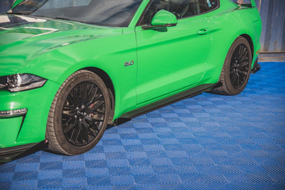 Maxton Street Pro Seitenschweller Ansatz für V.1 für + Flaps Ford Mustang GT Mk6 Facelift schwarz Hochglanz