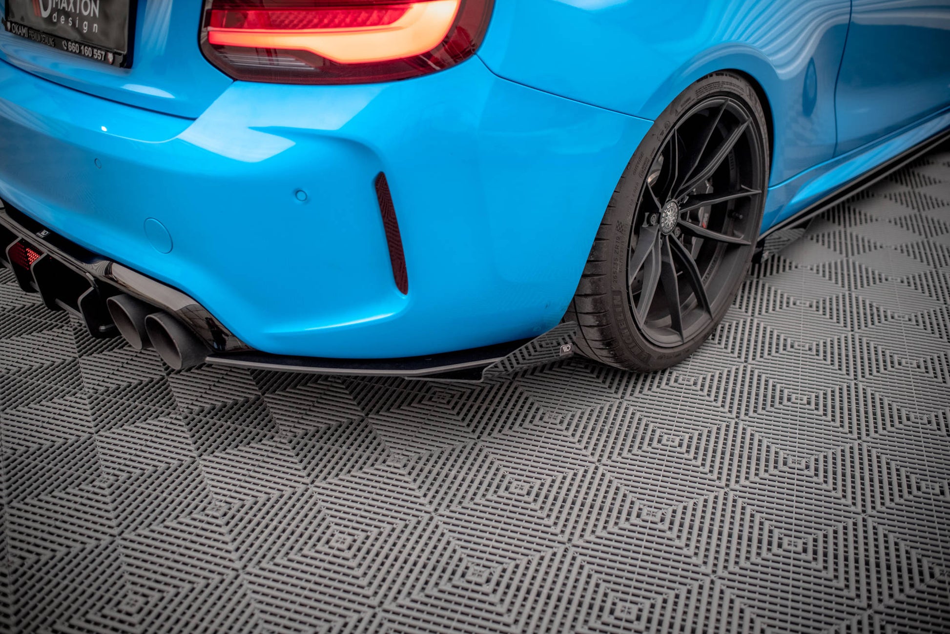 Maxton Street Pro Heck Ansatz Flaps Diffusor +Flaps für BMW M2 F87 schwarz Hochglanz