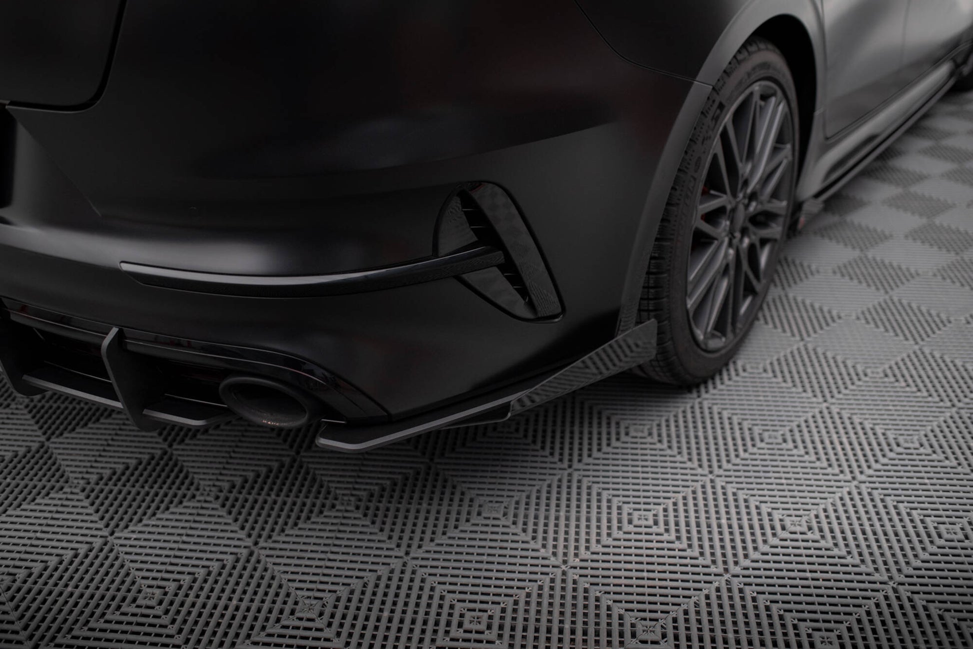 Maxton Street Pro Heck Ansatz Flaps Diffusor +Flaps für Kia Proceed GT Mk1 Facelift schwarz Hochglanz