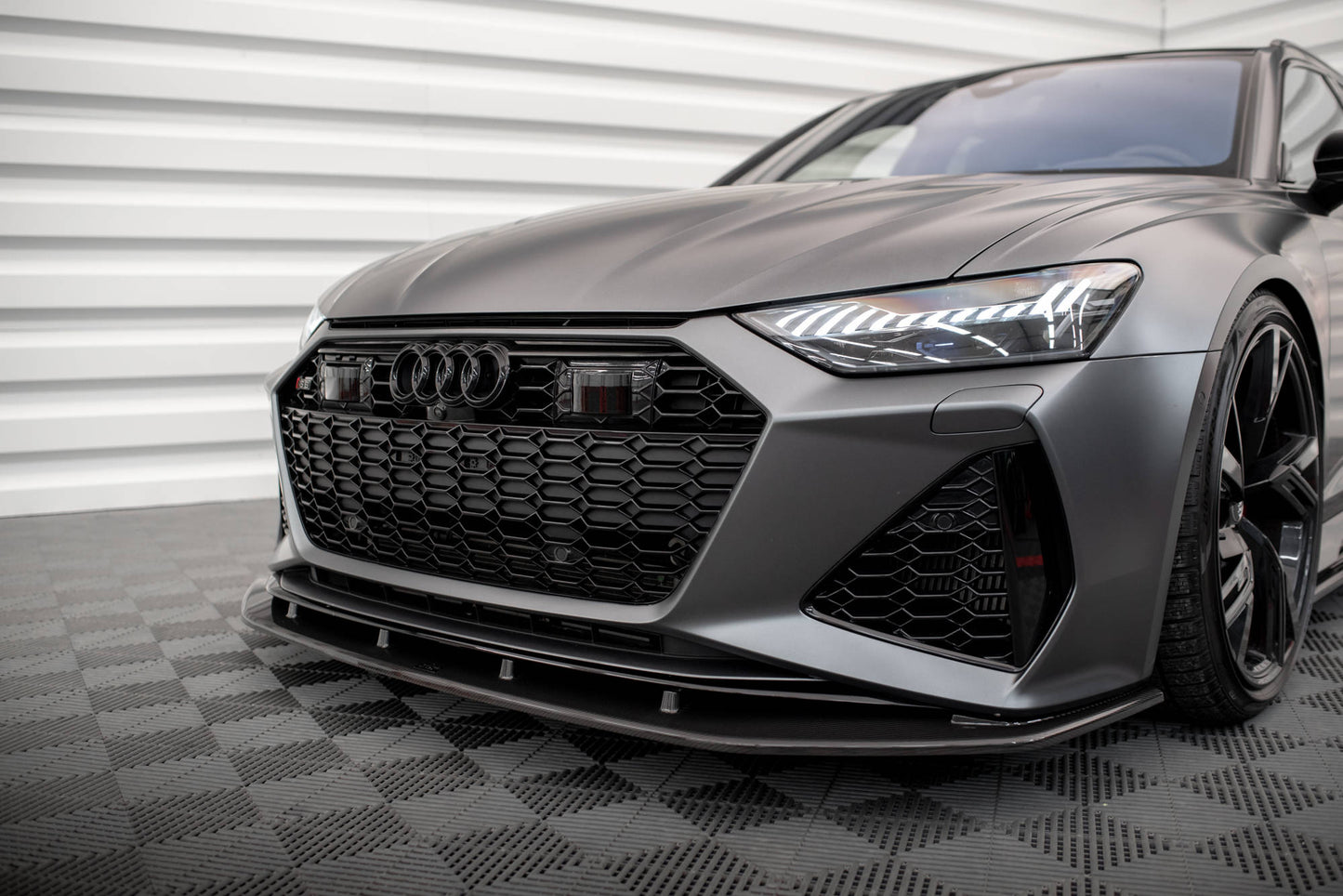 Maxton Carbon Fiber Front Ansatz für Audi RS6 C8 / RS7 C8