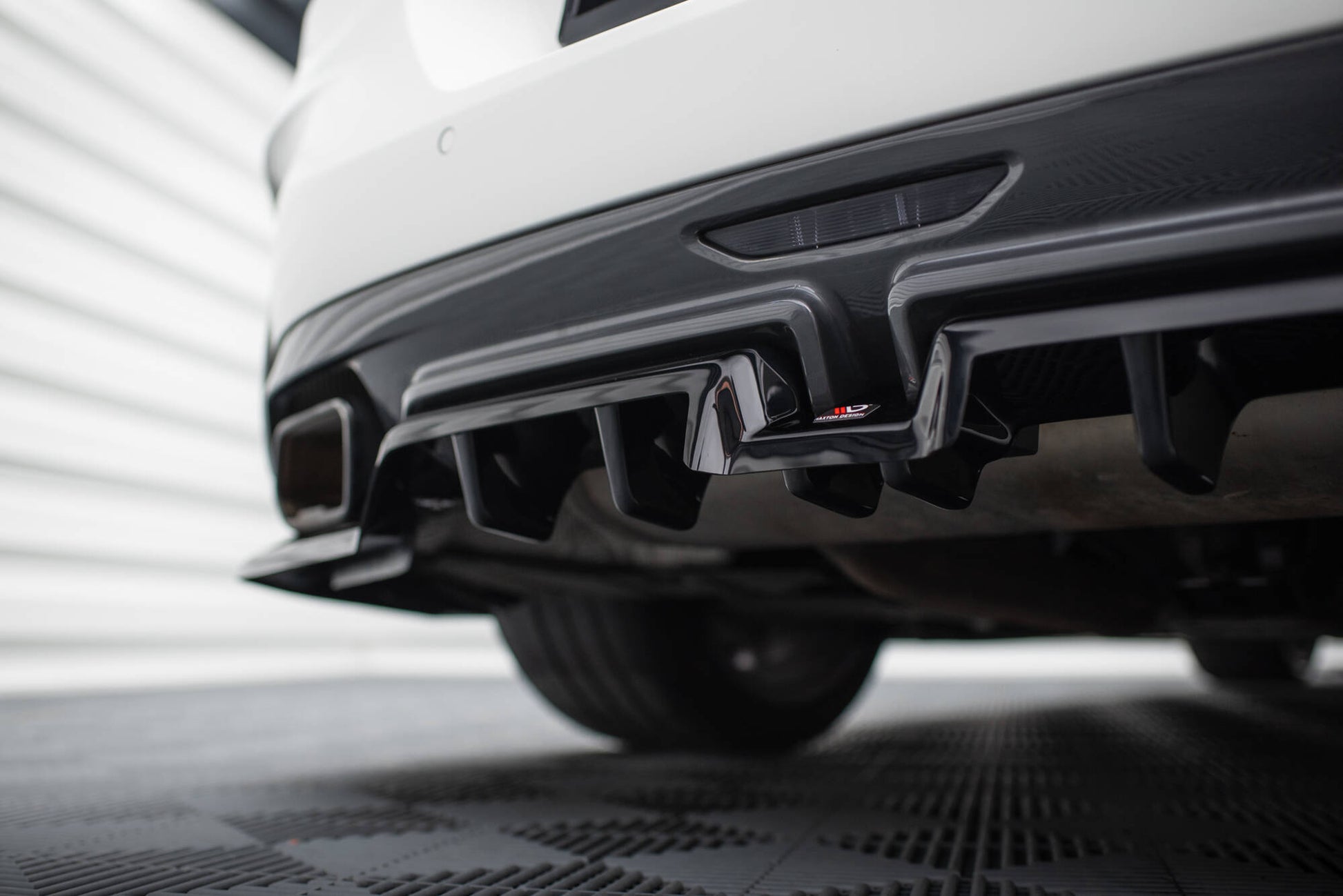 Maxton Mittlerer Diffusor Heck Ansatz DTM Look für BMW Z4 M40i G29 schwarz Hochglanz