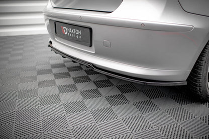 Maxton Mittlerer Diffusor Heck Ansatz DTM Look für BMW 1er E81 Facelift schwarz Hochglanz