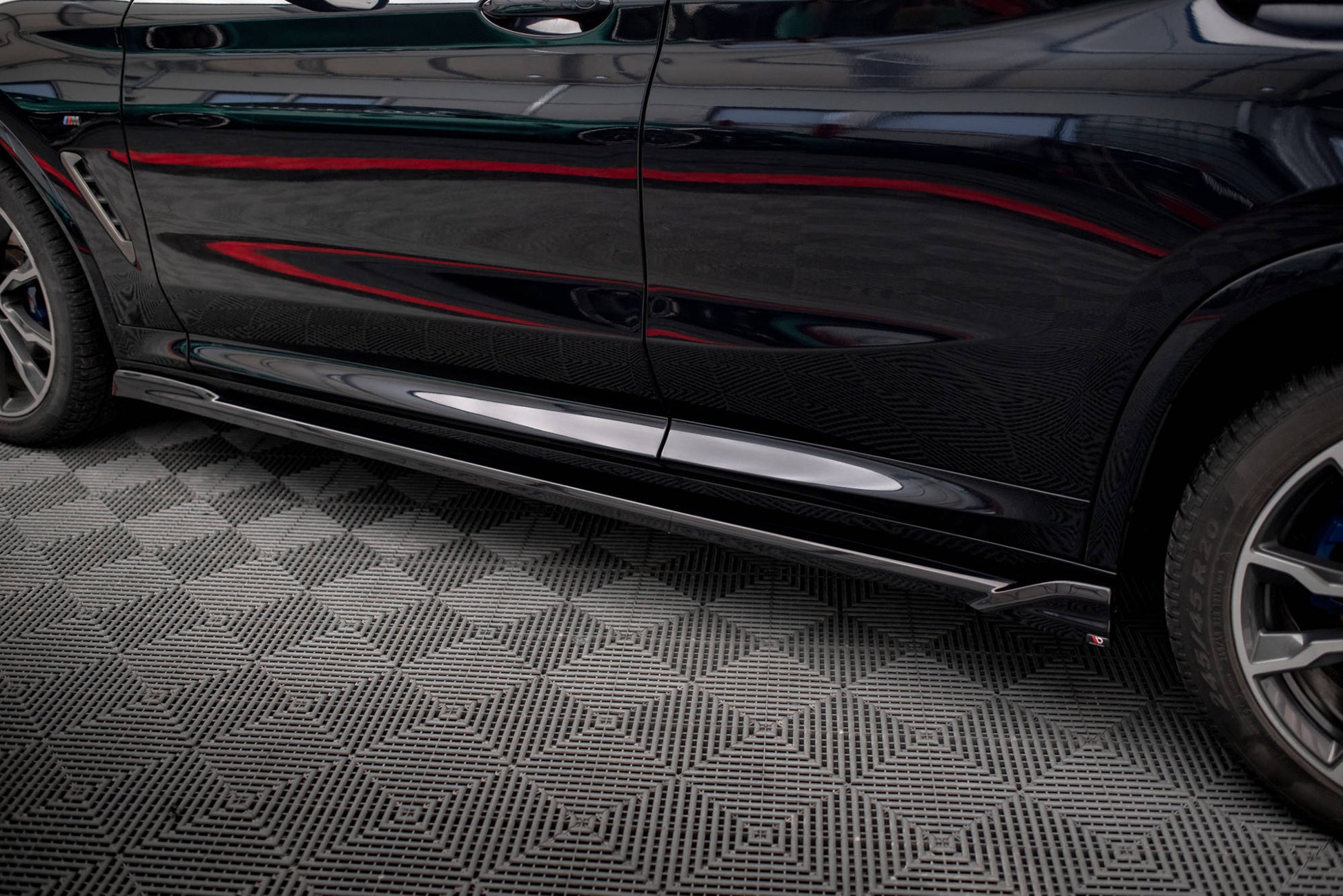 Maxton Seitenschweller Ansatz für V.2 für BMW X4 M-Paket G02 schwarz Hochglanz