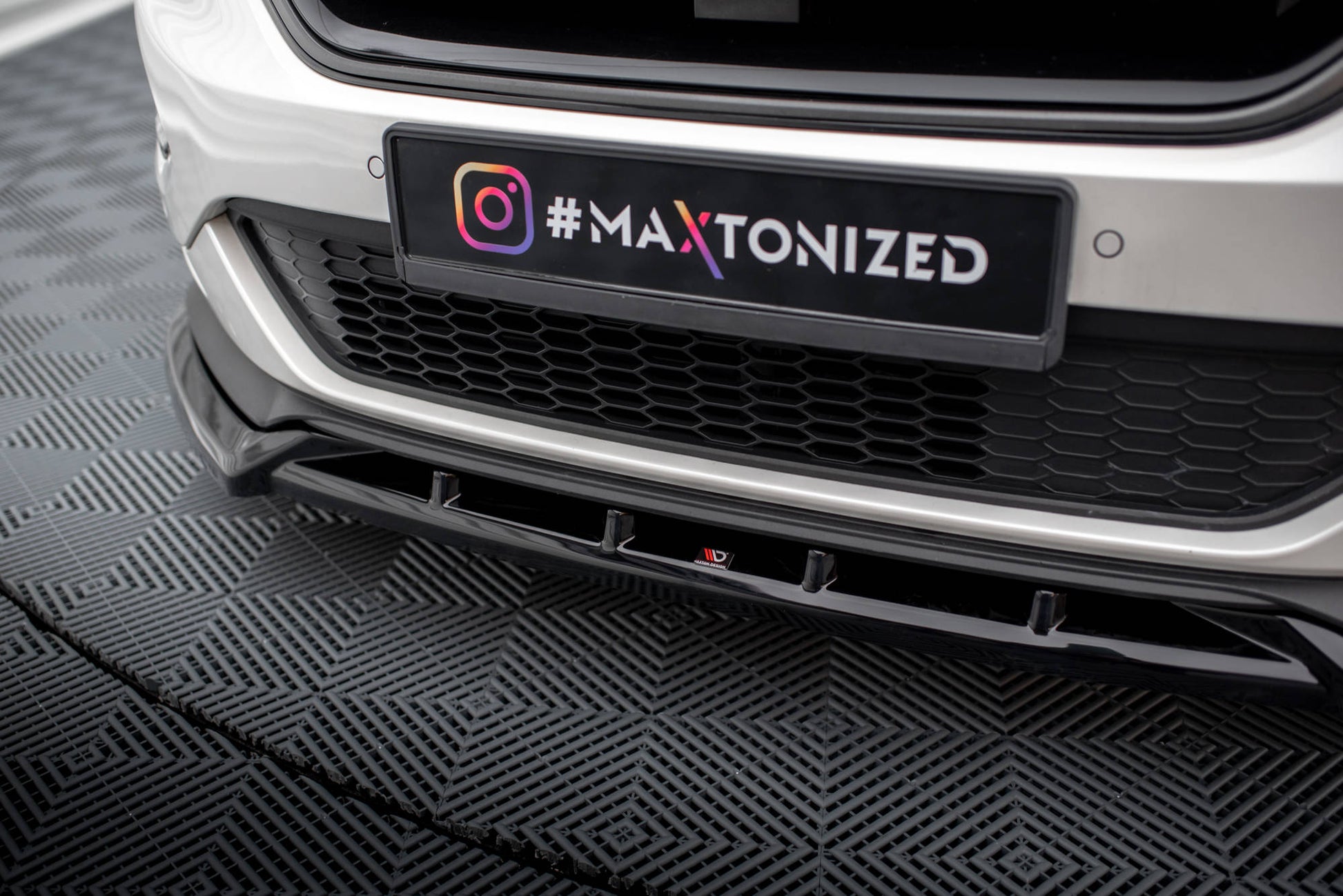 Maxton Front Ansatz für Ford Edge Sport Mk2 schwarz Hochglanz