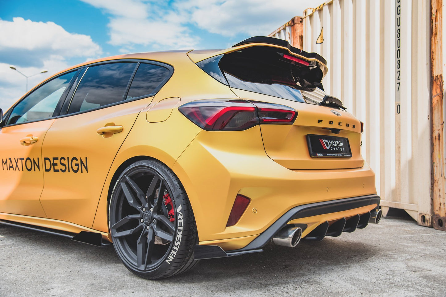 Maxton Robuste Racing Heck Ansatz Flaps Diffusor +Flaps für Ford Focus ST Mk4 schwarz Hochglanz