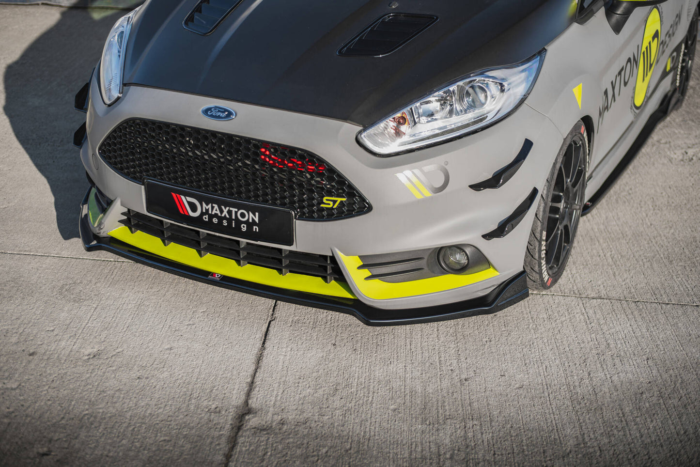 Maxton Front Ansatz V.5 für Ford Fiesta ST Mk7 Facelift schwarz Hochglanz