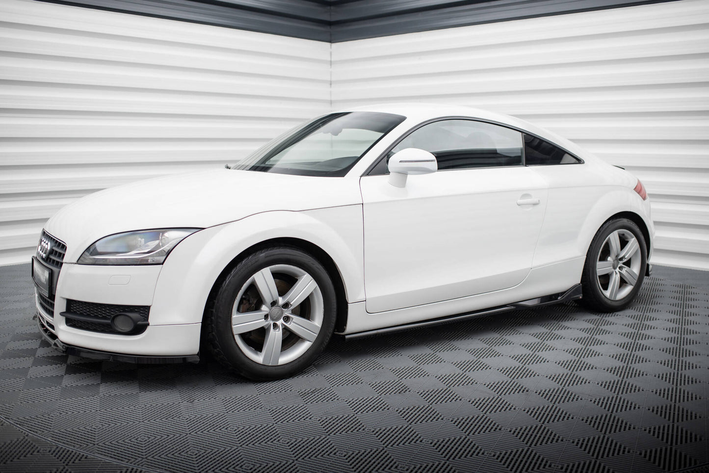 Maxton Seitenschweller Ansatz für Audi TT 8J schwarz Hochglanz