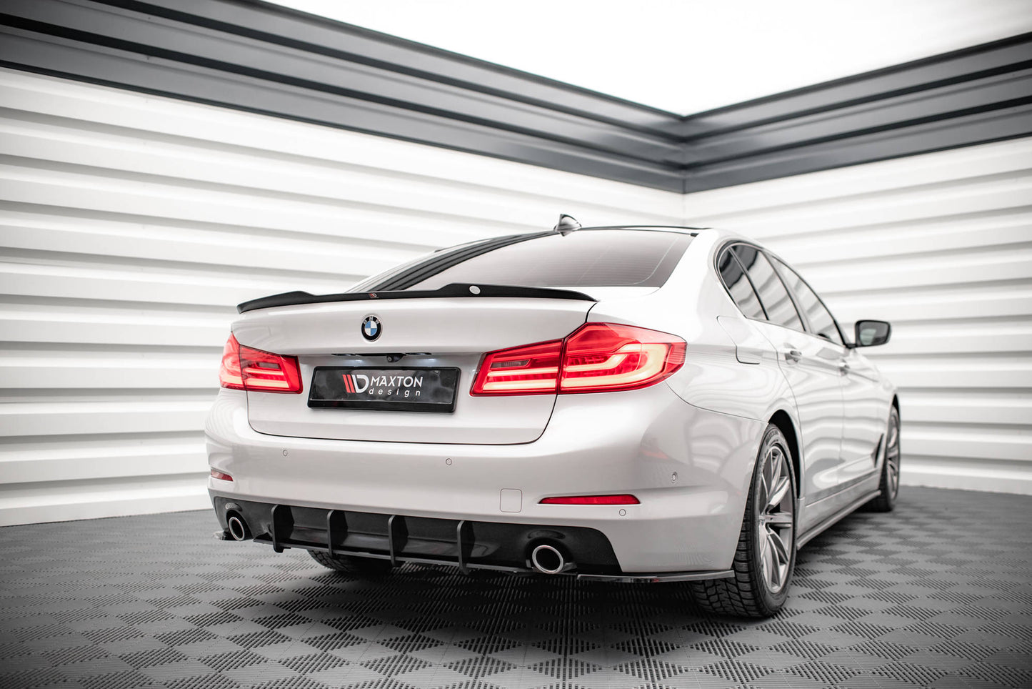 Maxton Street Pro Heckschürze für BMW 5er Limousine G30