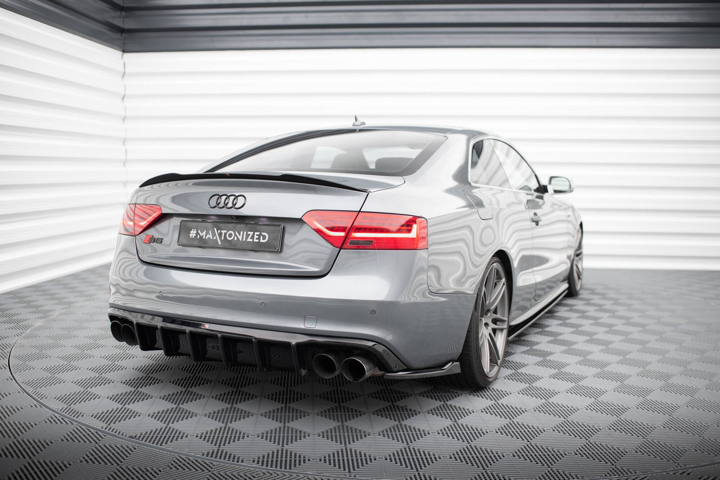 Maxton Heck Ansatz Flaps Diffusor V.2 für Audi S5 Coupe 8T Facelift schwarz Hochglanz