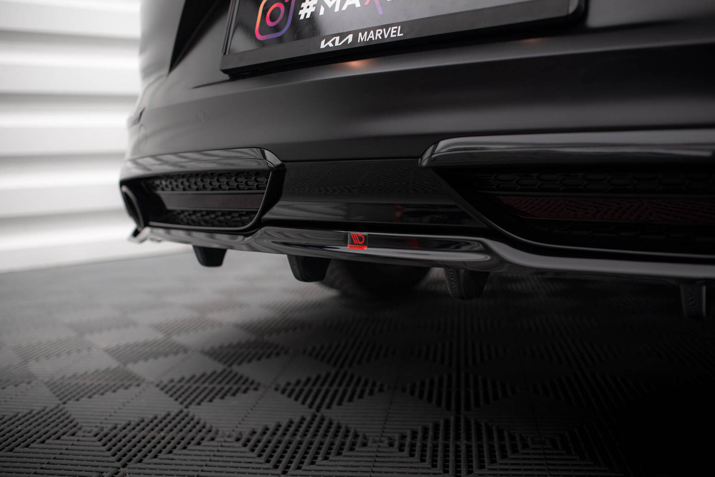 Maxton Mittlerer Diffusor Heck Ansatz DTM Look für Kia Proceed GT Mk1 Facelift schwarz Hochglanz