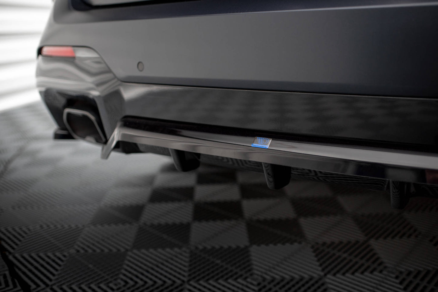 Maxton Mittlerer Diffusor Heck Ansatz DTM Look für BMW X3 M-Paket G01 Facelift schwarz Hochglanz