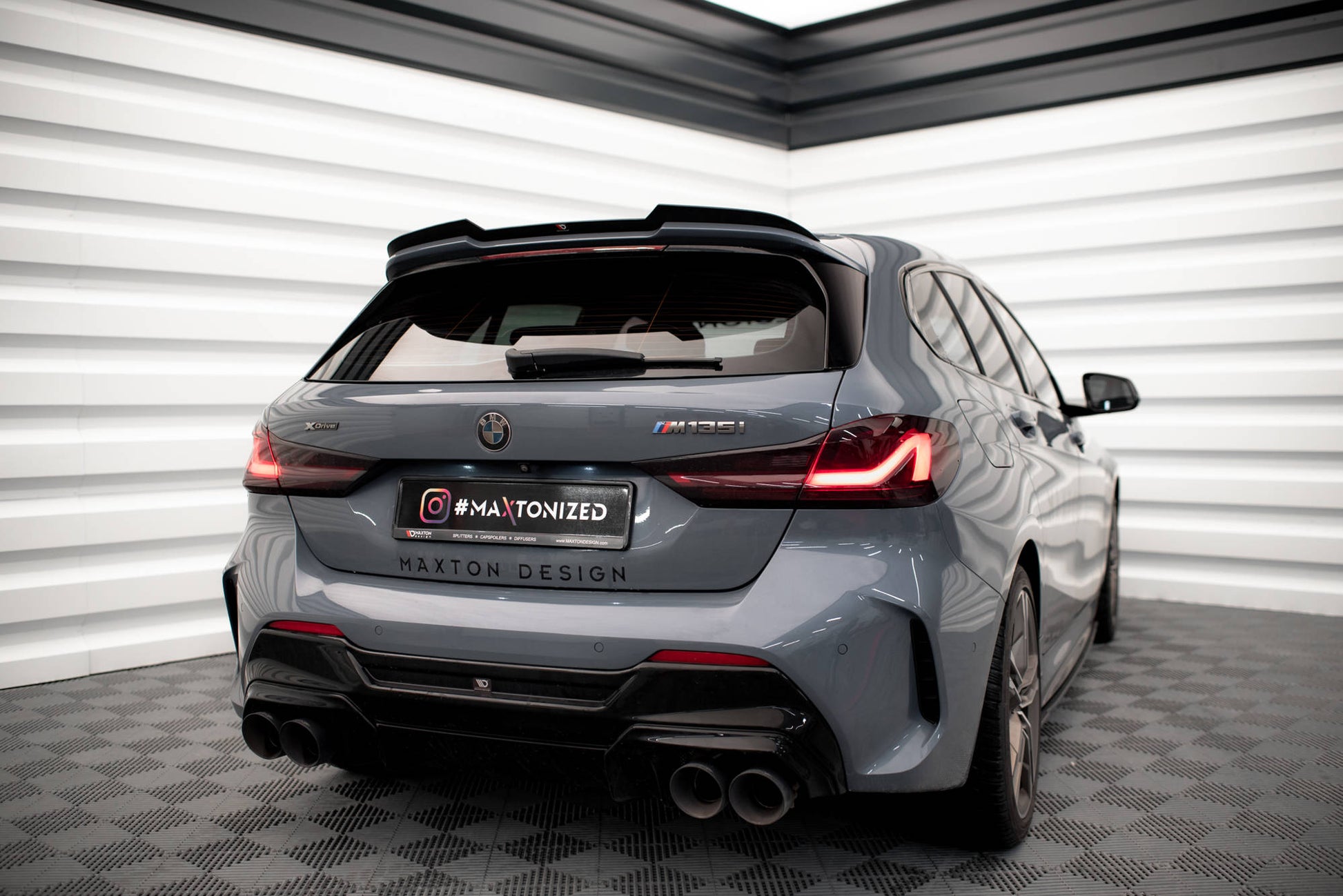 Maxton Spoiler CAP V.2 für BMW 1er M135i / 128ti / M-Paket F40 schwarz Hochglanz