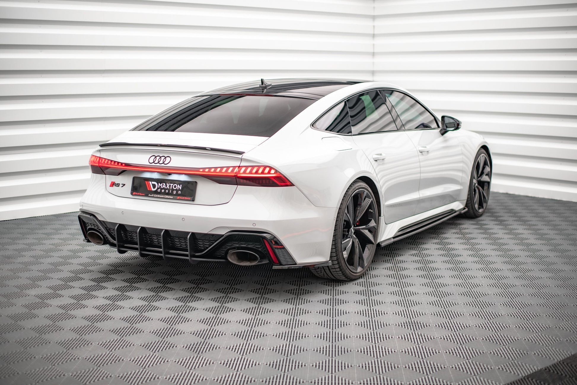 Maxton Street Pro Heckschürze für Audi RS7 C8 / RS6 C8