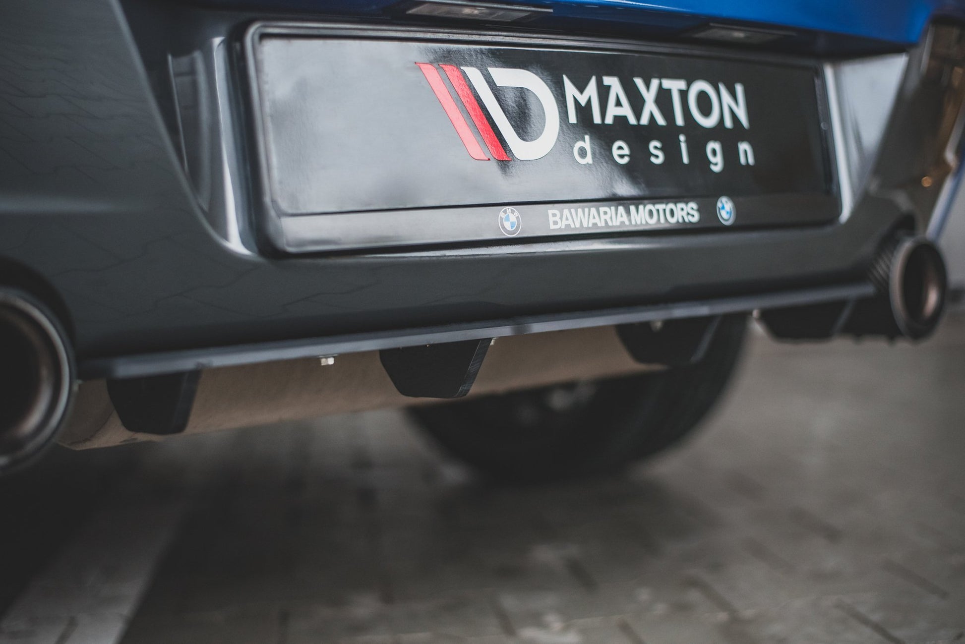 Maxton Robuste Racing Heckschürze für BMW M135i F20