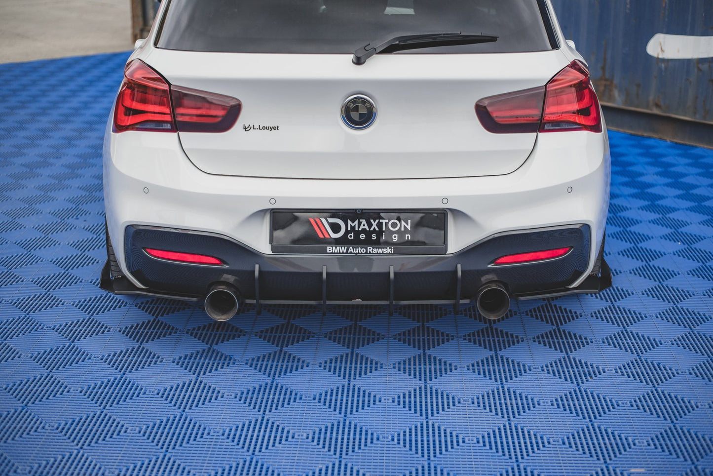 Maxton Robuste Racing Heckschürze V.3 für BMW M140i