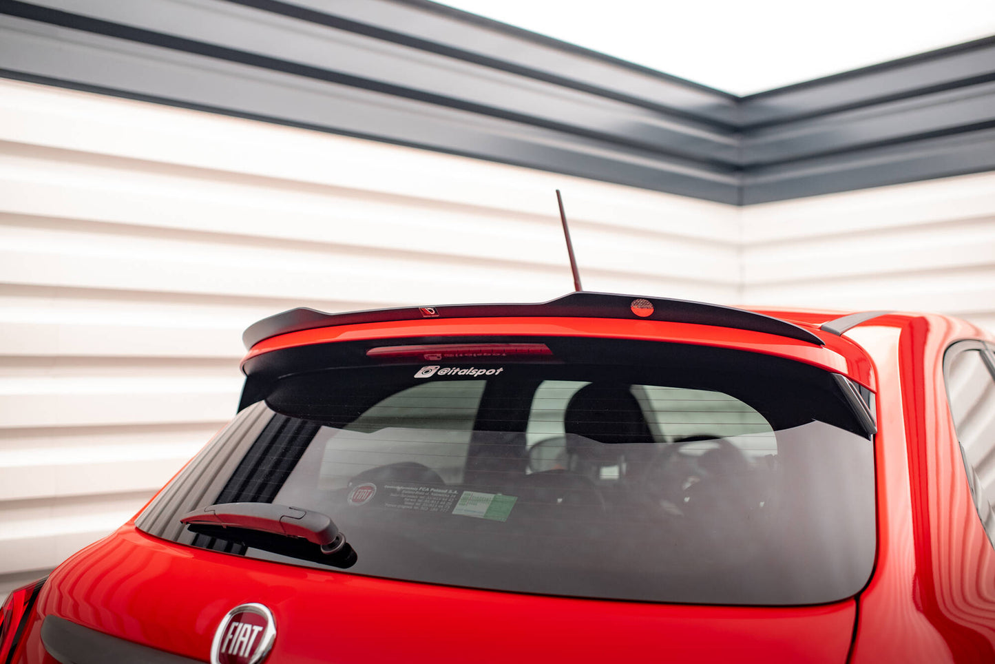 Maxton Spoiler CAP für Fiat 500X Sport Mk1 Facelift schwarz Hochglanz
