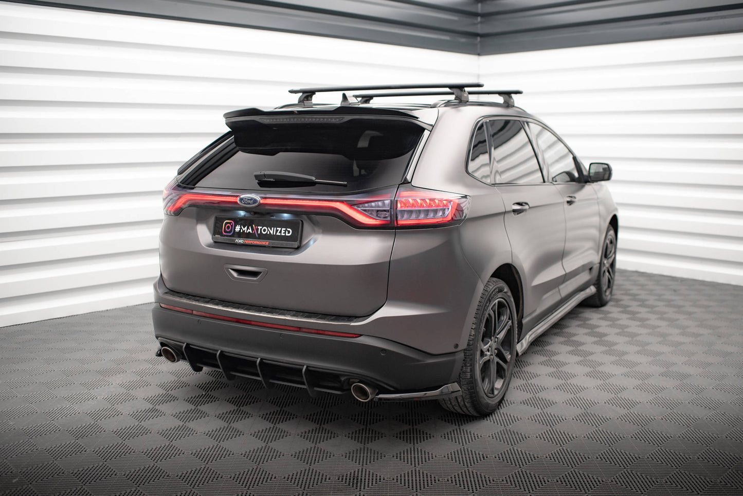 Maxton Street Pro Heckschürze für Ford Edge Mk2