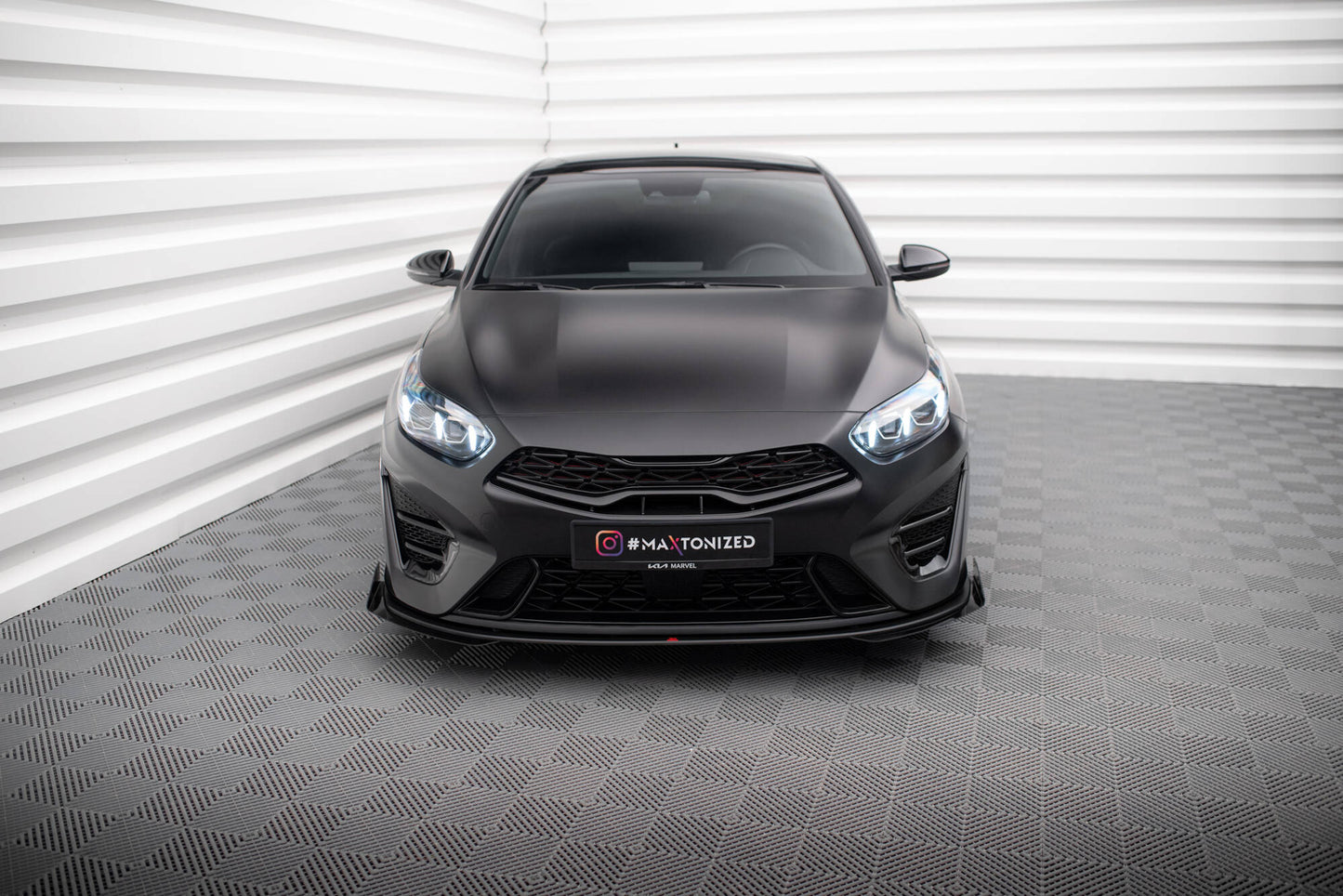 Maxton Street Pro Front Ansatz für +Flaps für + Flaps Kia Proceed GT Mk1 Facelift / Ceed GT Mk3 Facelift  schwarz Hochglanz