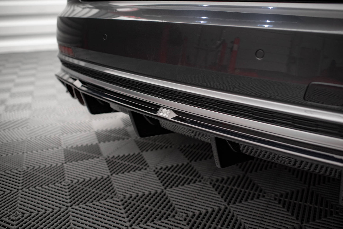 Maxton Diffusor Heck Ansatz für Audi S8 D5 schwarz Hochglanz