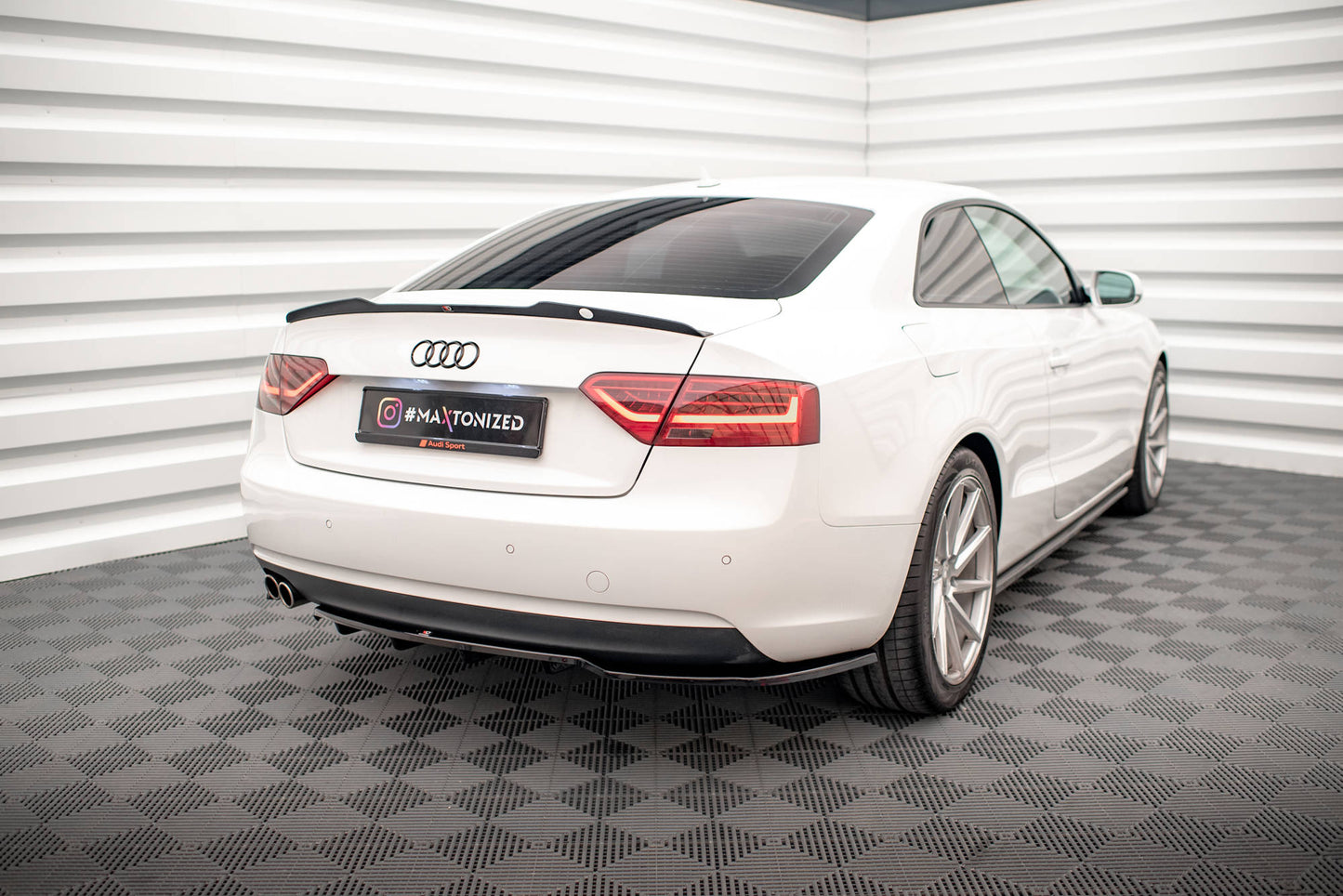 Maxton Spoiler CAP für Audi A5 Coupe 8T schwarz Hochglanz