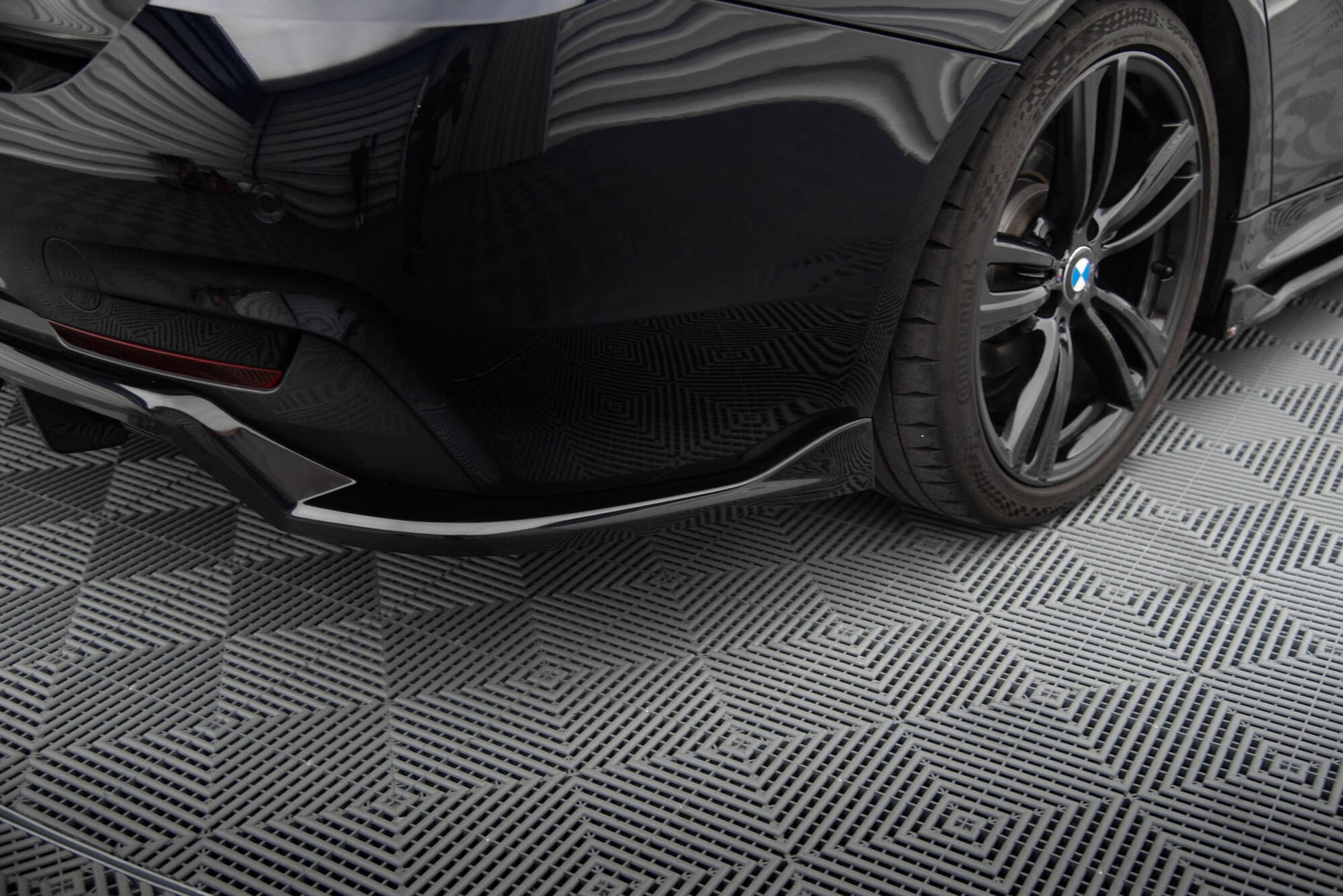 Maxton Mittlerer Diffusor Heck Ansatz DTM Look für BMW 4er Coupe / Gran Coupe / Cabrio M-Paket F32 / F36 / F33 schwarz Hoc...