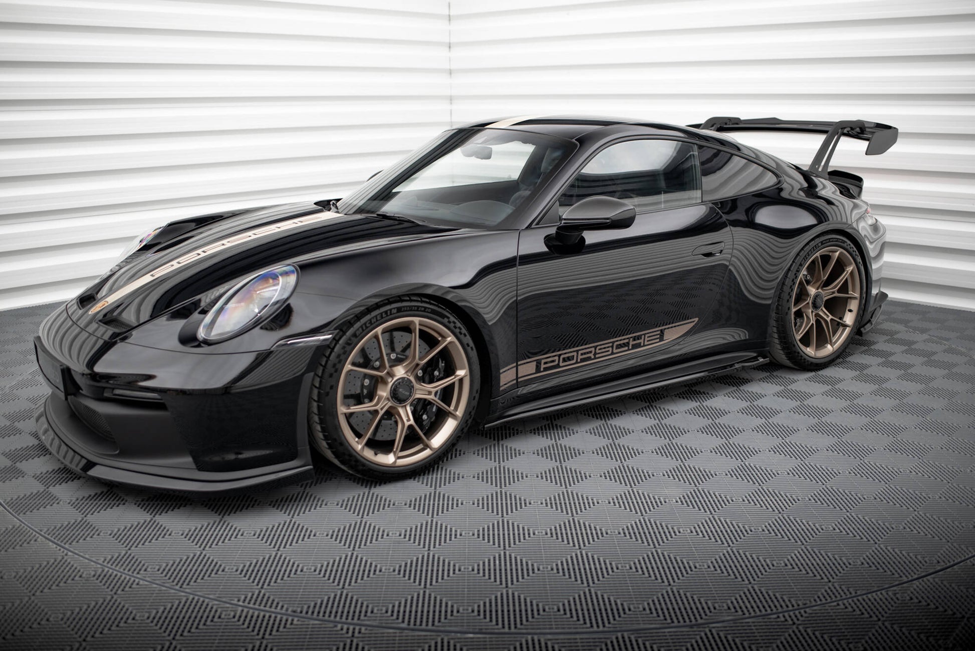 Maxton Seitenschweller Ansatz für Porsche 911 992 GT3 schwarz Hochglanz