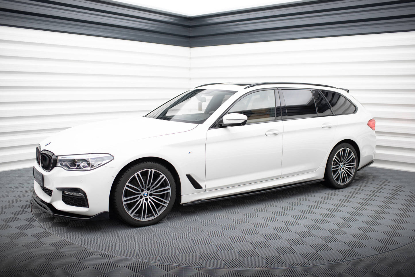 Maxton Seitenschweller Ansatz für V.2 für BMW 5er M-Paket G30 / G31 schwarz Hochglanz