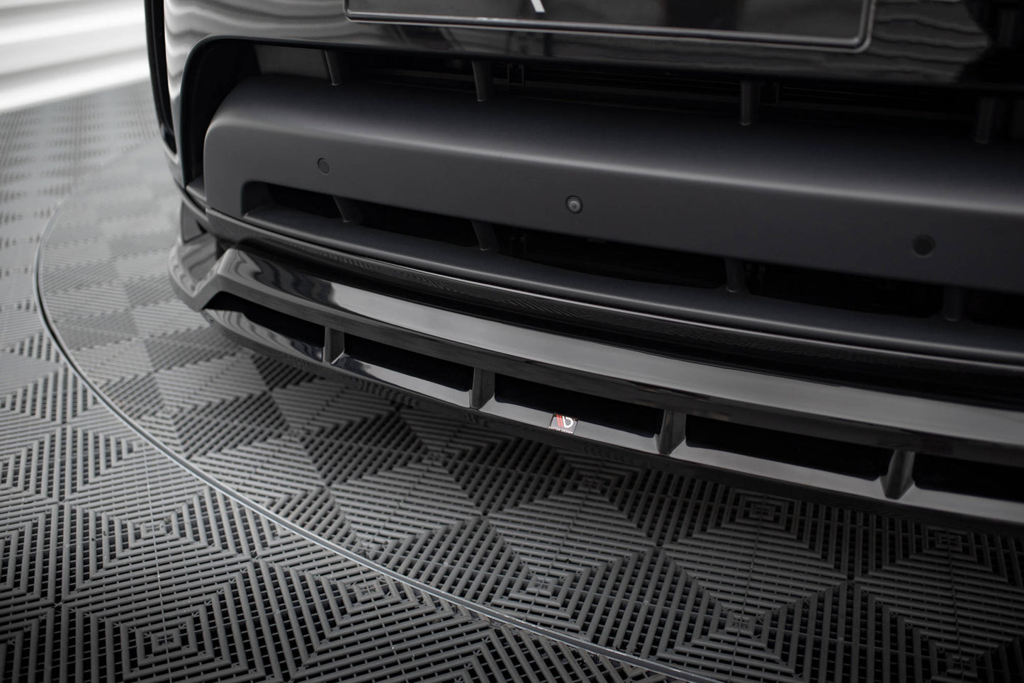 Maxton Front Ansatz für Land Rover Discovery HSE Mk5 schwarz Hochglanz