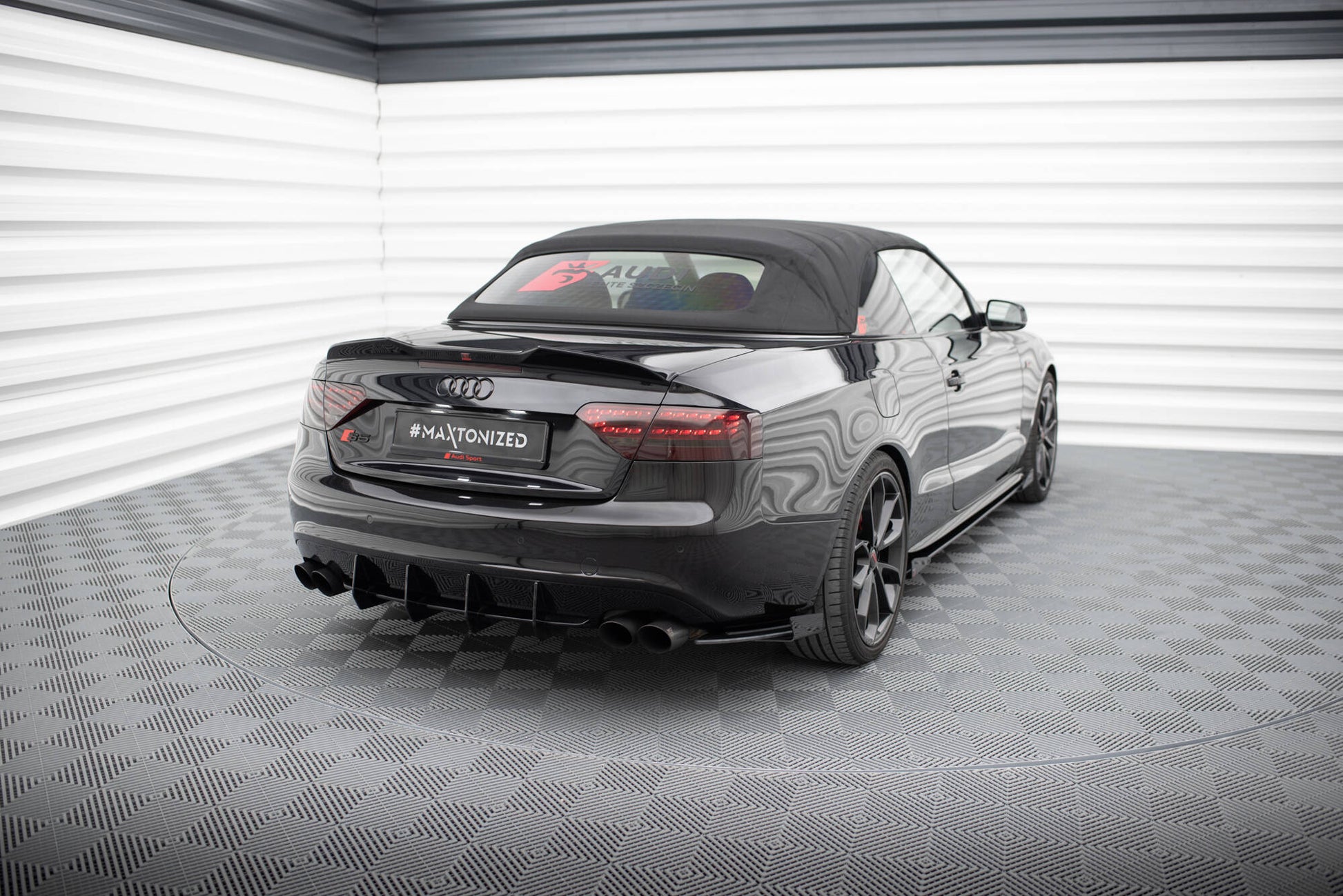 Maxton Hintere Seiten Flaps für Audi S5 / A5 S-Line Coupe / Cabriolet 8T schwarz Hochglanz