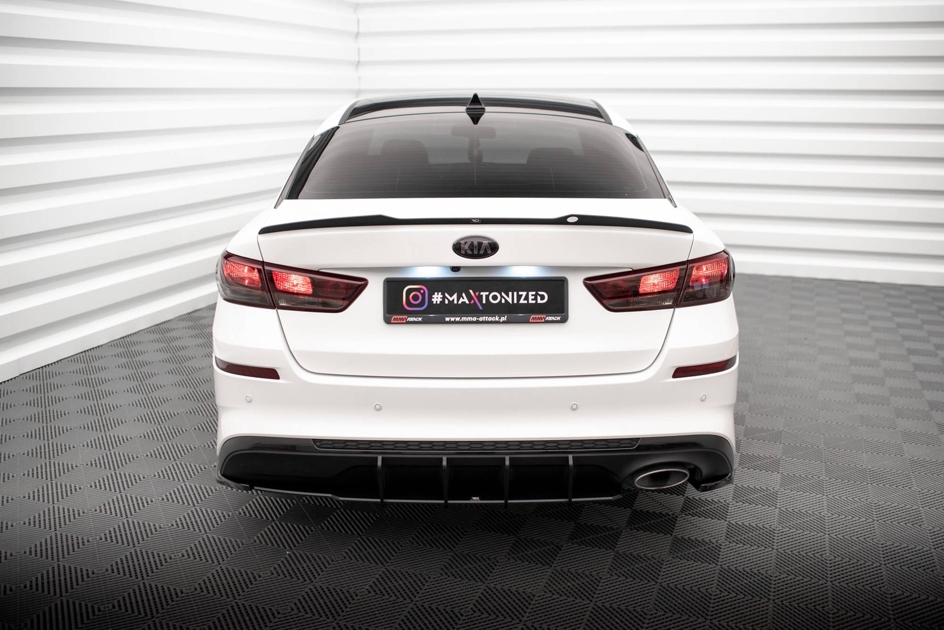 Maxton Heck Ansatz Flaps Diffusor V.2 für Kia Optima Mk4 Facelift schwarz Hochglanz