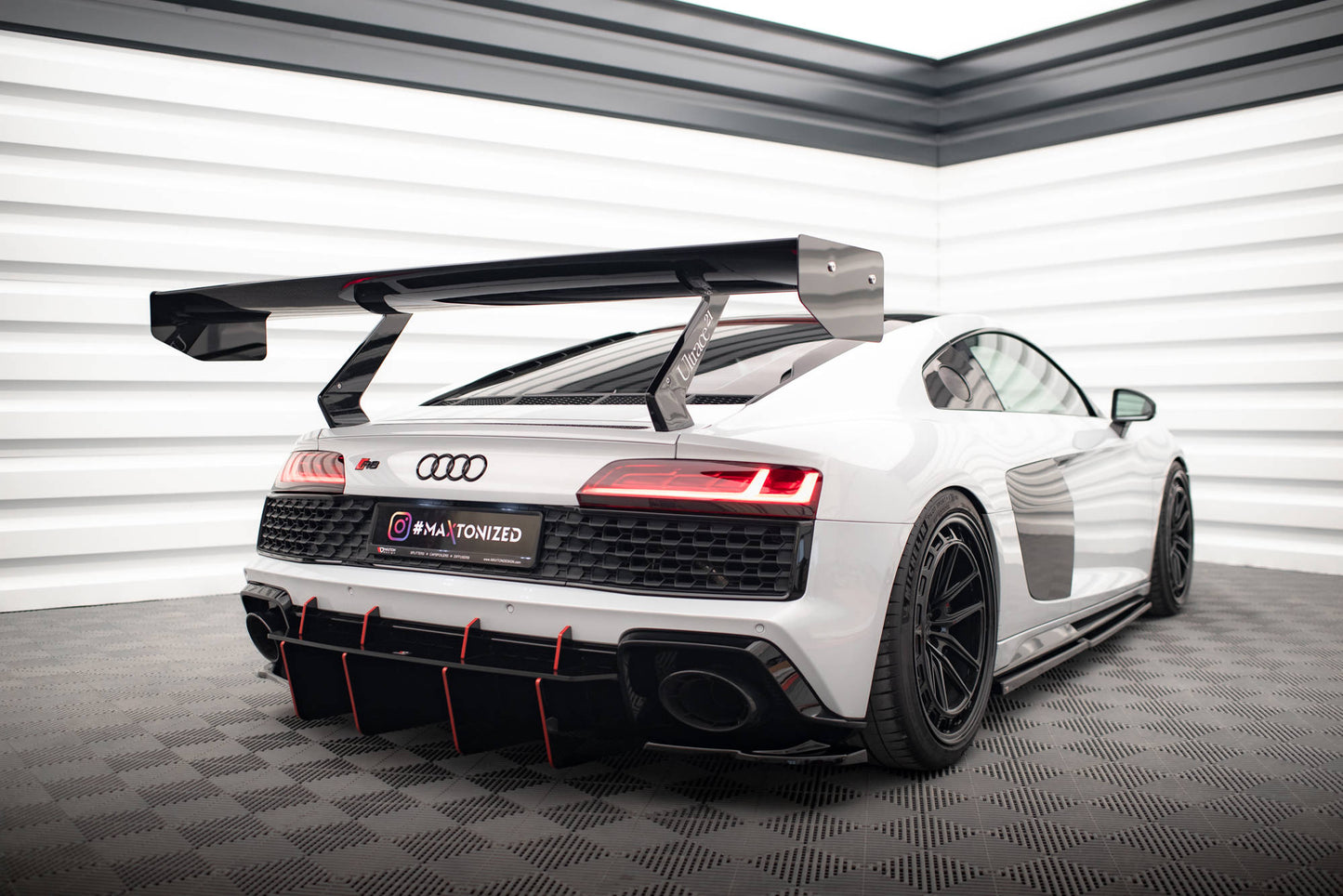 Maxton Heck Ansatz Flaps Diffusor für Audi R8 Mk2 Facelift schwarz Hochglanz
