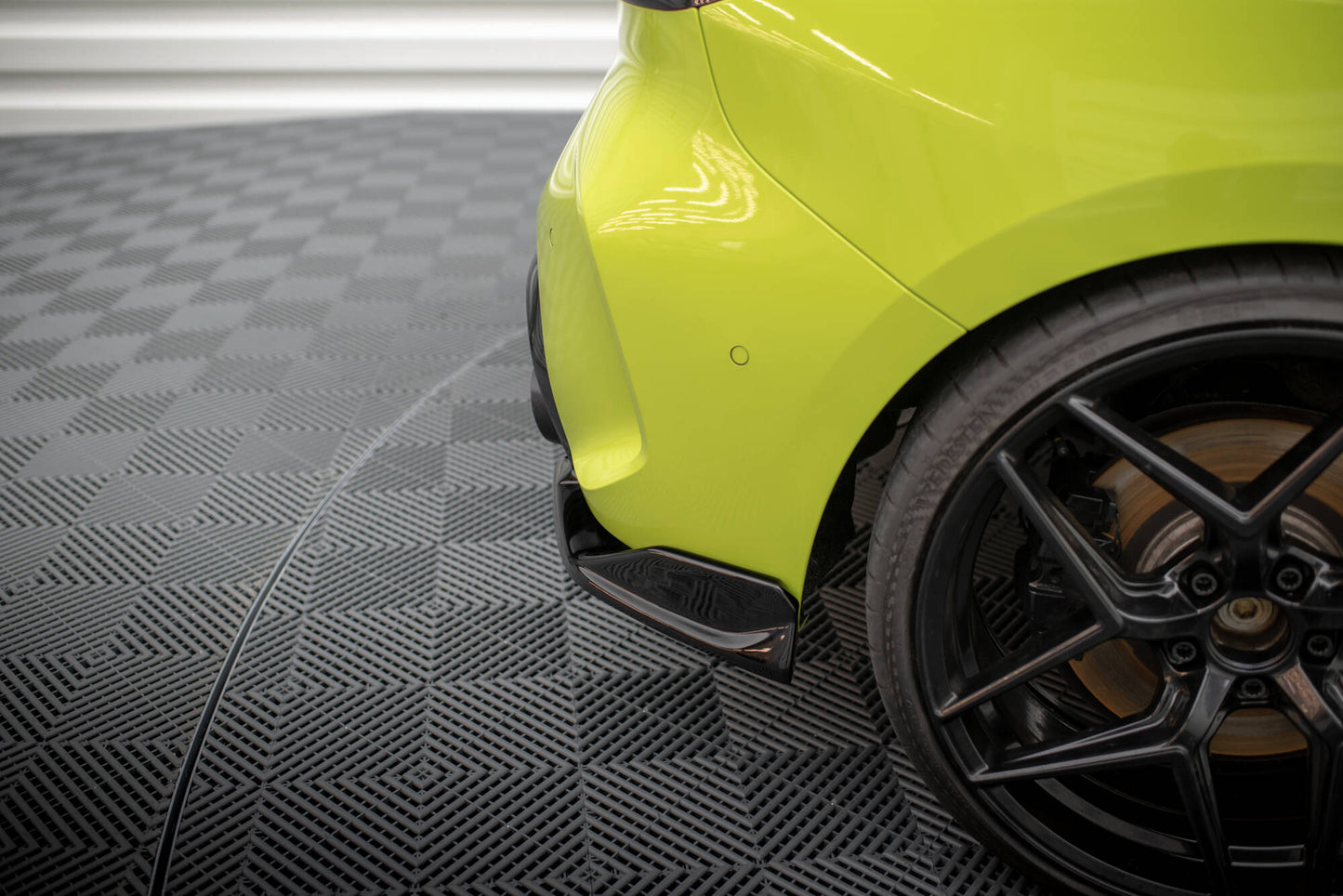 Maxton Heck Ansatz Flaps Diffusor für V.9 BMW 1er M-Paket / M135i F40 schwarz Hochglanz