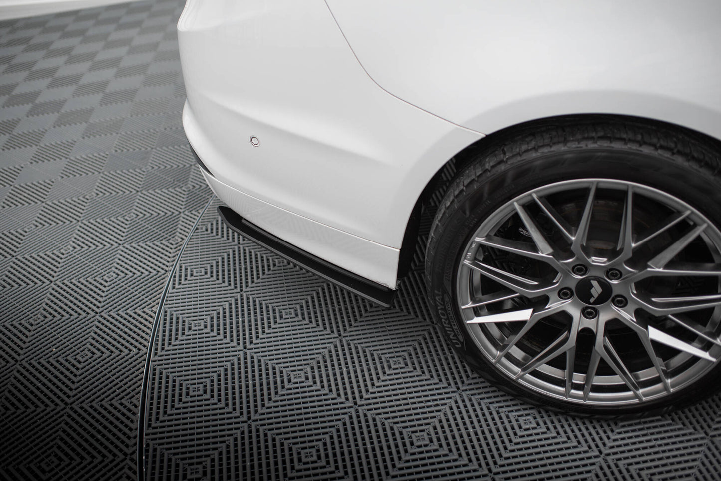 Maxton Street Pro Heck Ansatz Flaps Diffusor für Ford Mondeo Sport Mk5 Facelift / Fusion Sport Mk2 Facelift