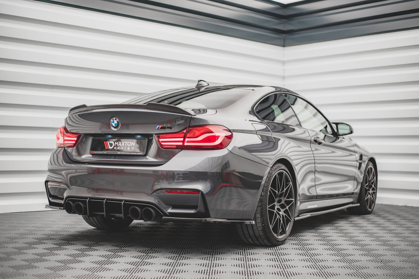Maxton Street Pro Heckschürze für BMW M4 F82
