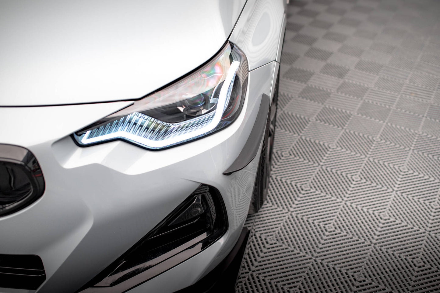 Maxton Stoßstangenflügel vorne (Canards) BMW 2 Coupe M-Paket / M240i G42