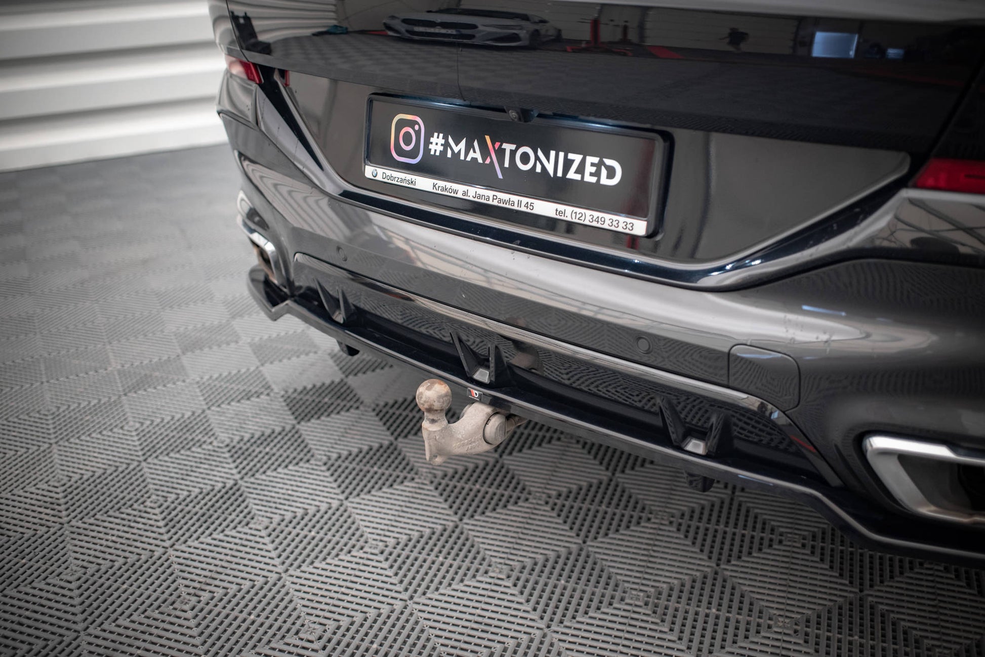 Maxton Mittlerer Diffusor Heck Ansatz DTM Look für V.3 BMW X6 M-Paket G06 schwarz Hochglanz