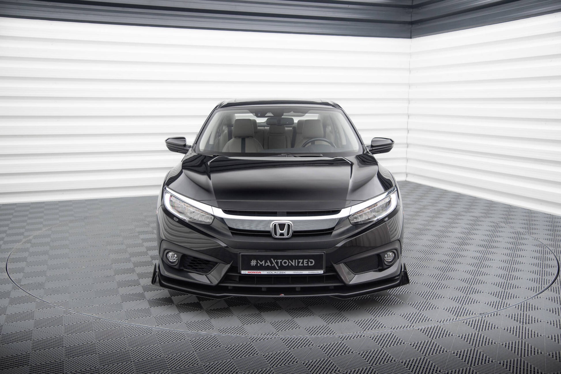 Maxton Street Pro Front Ansatz für +Flaps für + Flaps Honda Civic Mk10 schwarz Hochglanz