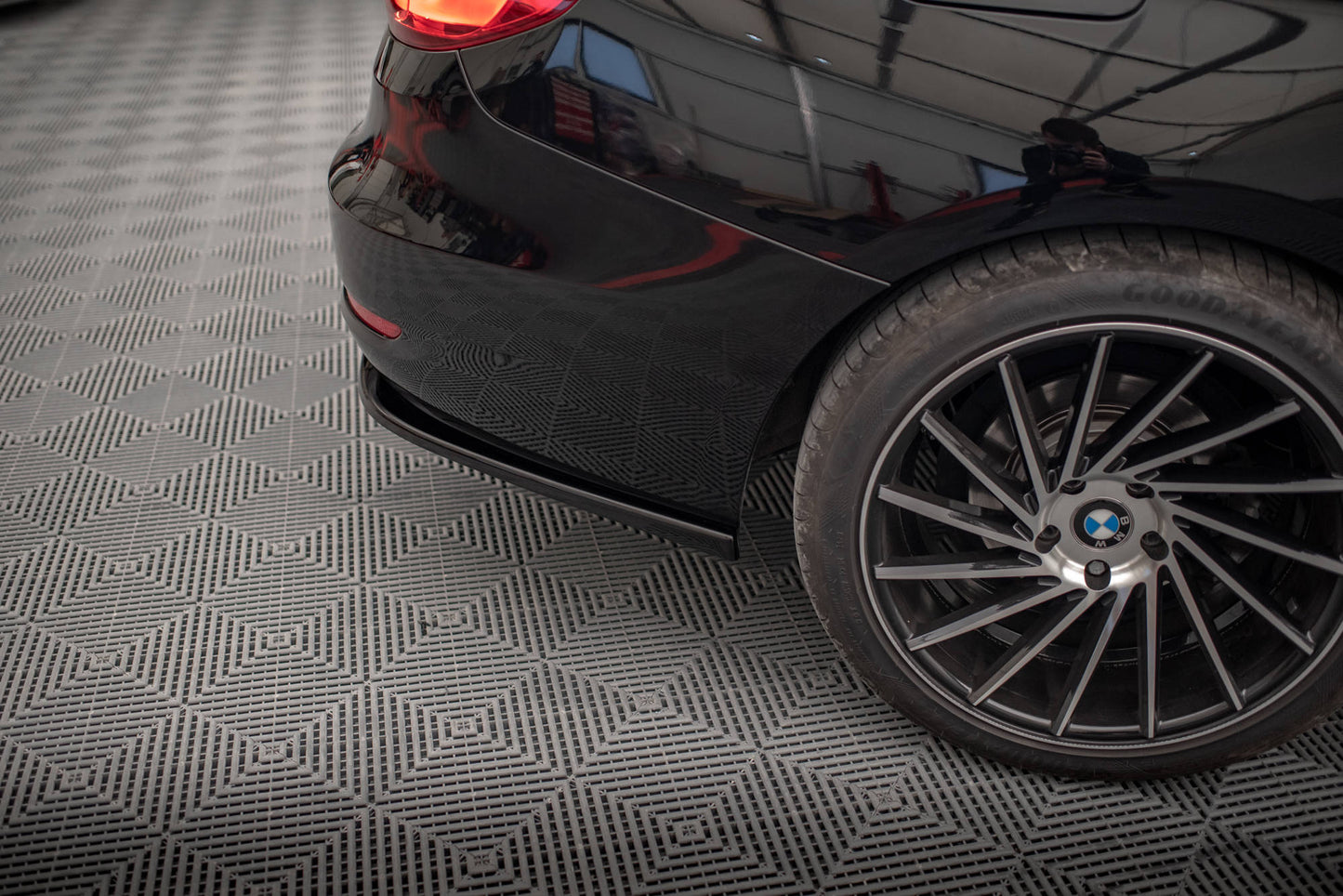 Maxton Mittlerer Diffusor Heck Ansatz DTM Look für BMW 3er GT F34 schwarz Hochglanz
