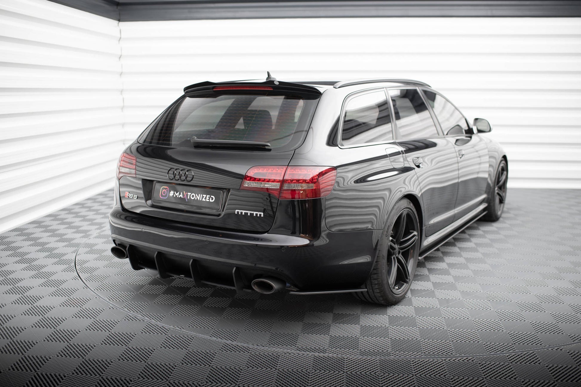 Maxton Street Pro Heck Ansatz Flaps Diffusor für Audi RS6 Avant C6