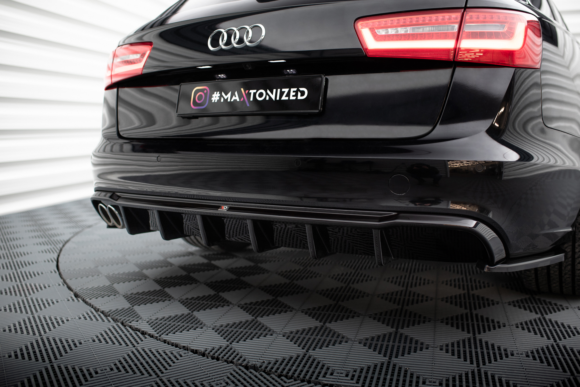 Maxton Diffusor Heck Ansatz für Audi A6 Avant C7 (Einseitige Doppelauspuffversion)