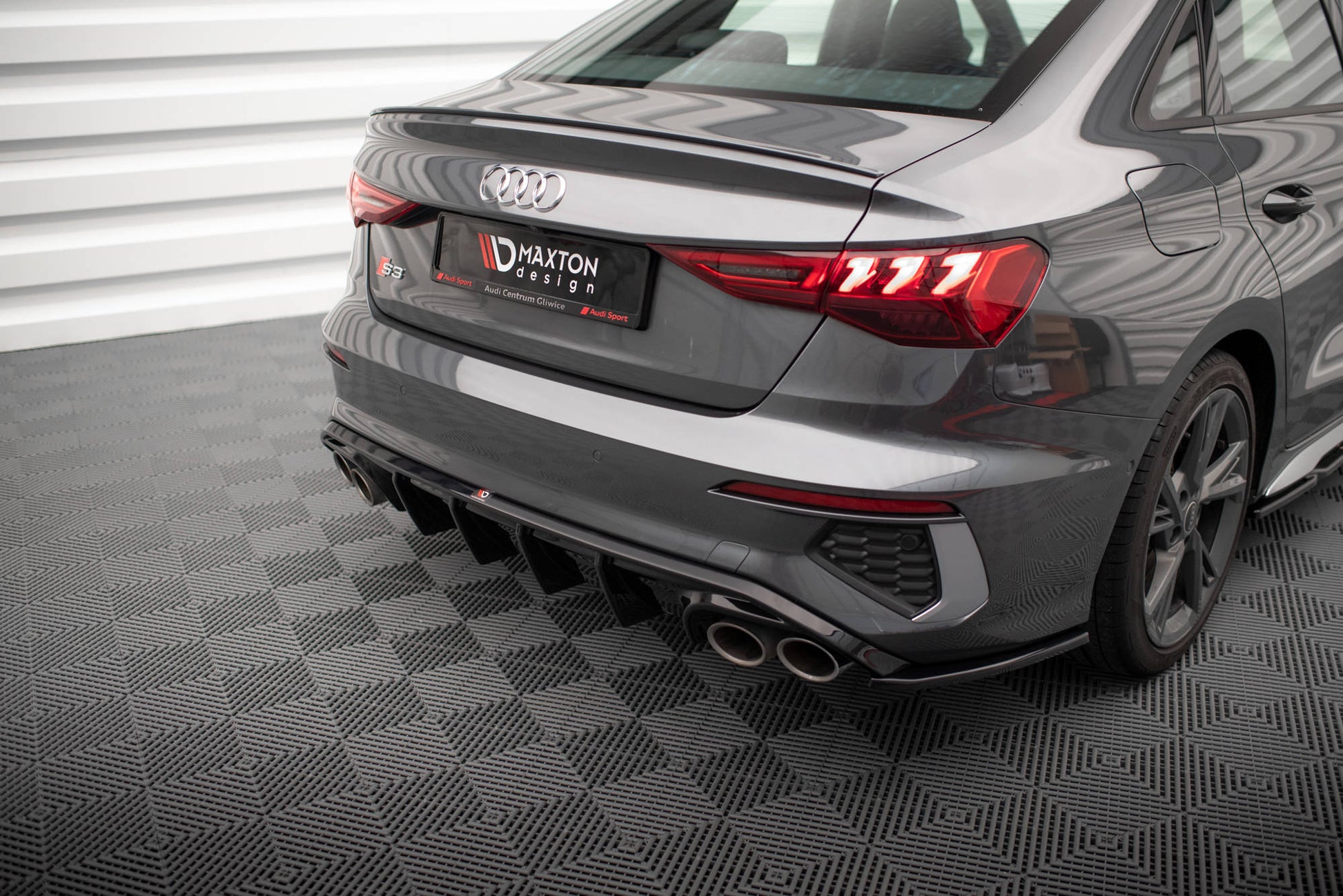 Maxton Diffusor Heck Ansatz für Audi S3 Limousine 8Y schwarz Hochglanz