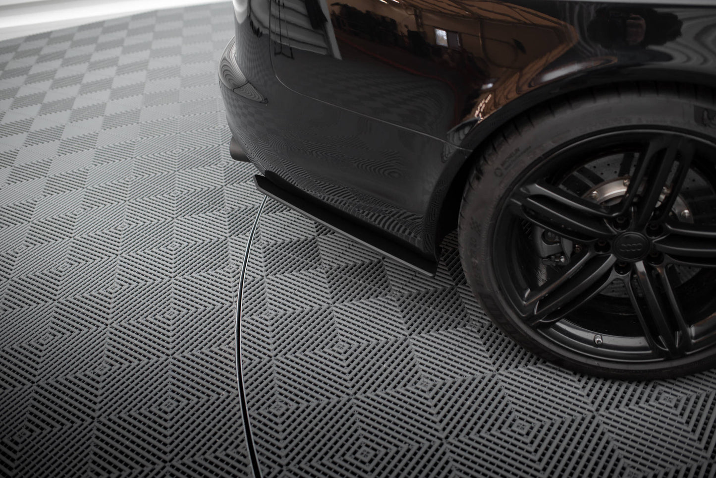 Maxton Street Pro Heck Ansatz Flaps Diffusor für Audi RS6 Avant C6