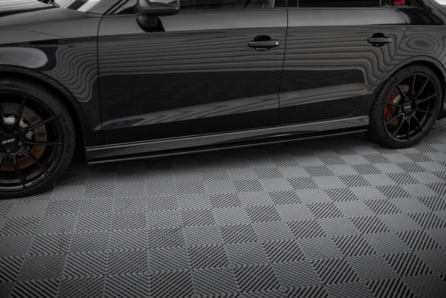Maxton Street Pro Seitenschweller Ansatz für Audi RS3 Limousine 8V Facelift