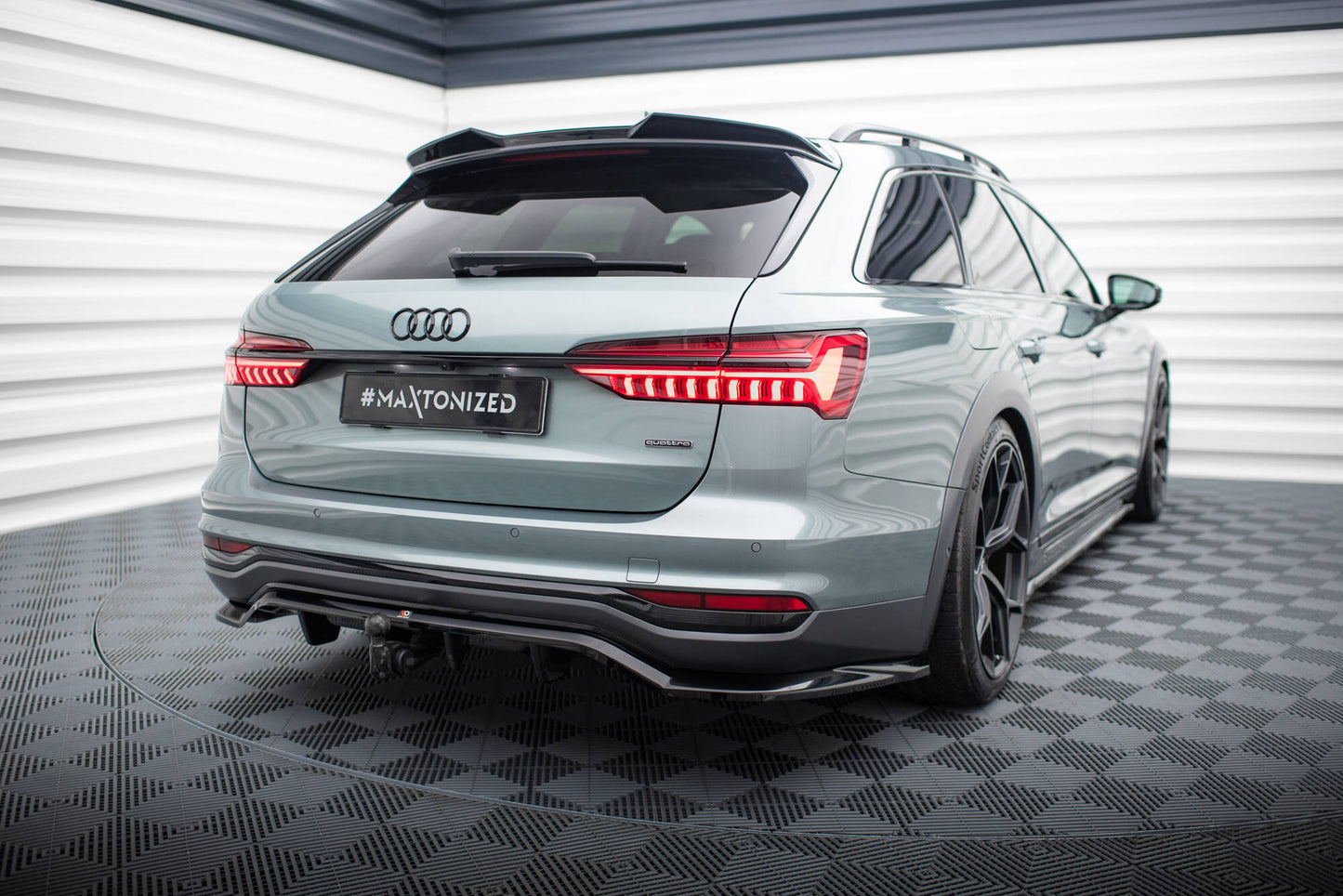 Maxton Mittlerer Diffusor Heck Ansatz DTM Look für Audi A6 Allroad C8 schwarz Hochglanz